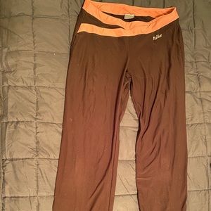 Size medium Nike yoga pants